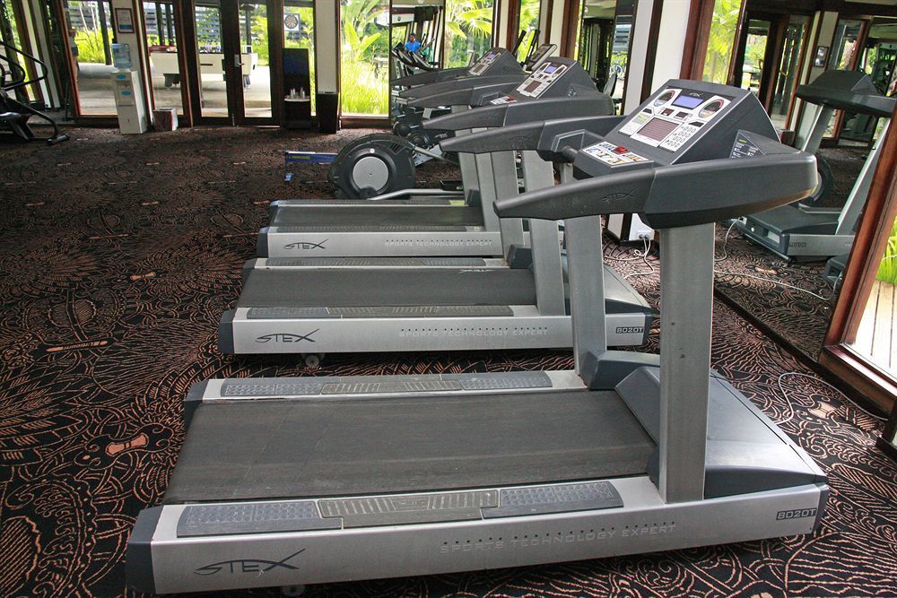 The Warwick Fiji Hotel Korolevu  Luaran gambar Treadmills in a gym