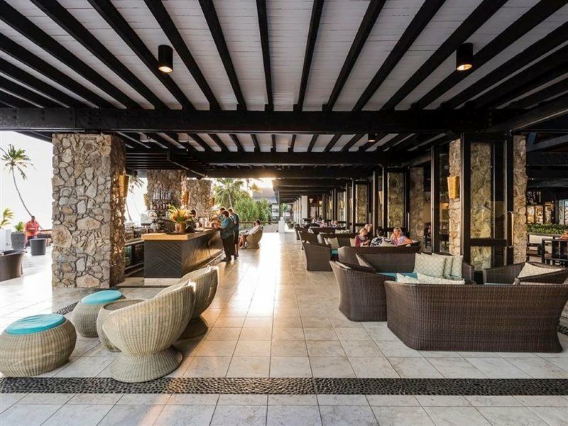 The Warwick Fiji Hotel Korolevu  Luaran gambar The lobby of the hotel